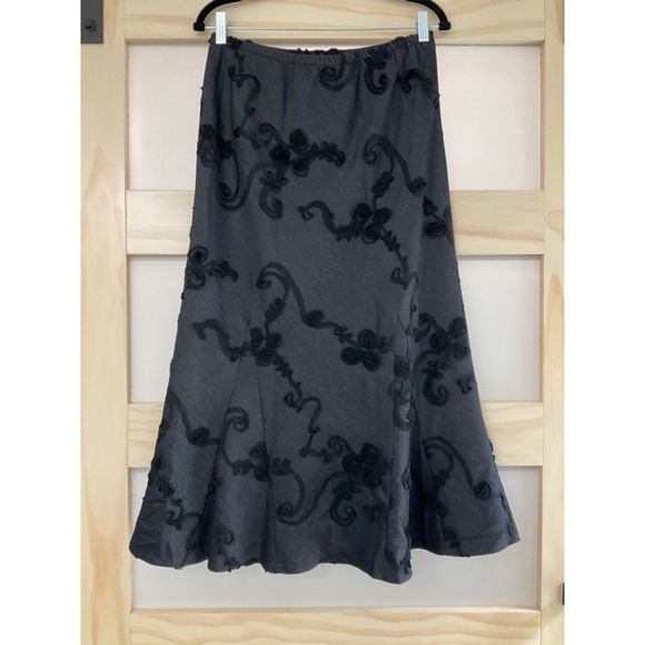 Lena Gabrielle Black Gray Floral Burnout Midi Skirt Size 10 Lined Elegant - Picture 2 of 3